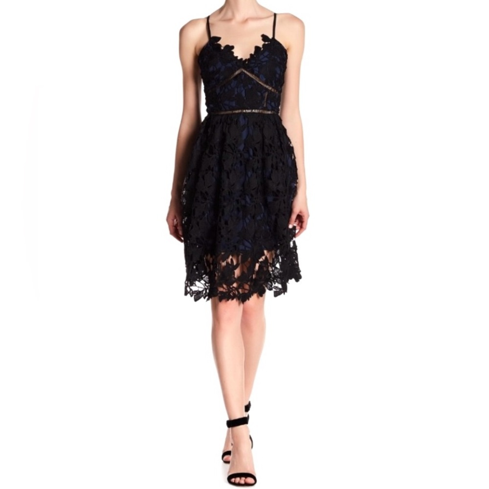 Romeo & Juliet  Black Lace Cutout Sleeveless Mini Dress SZ M NWOT